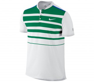 vetement de tennis nike